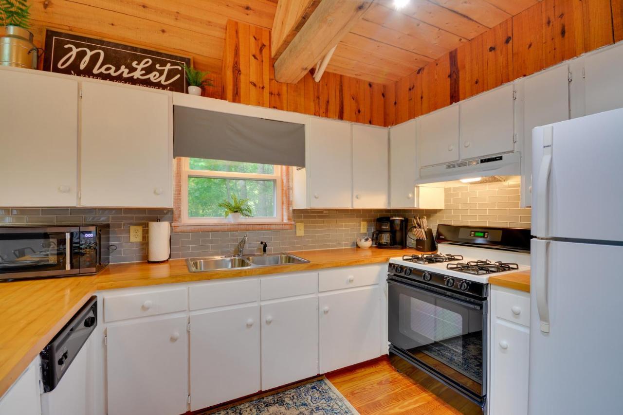 Serene Fancy Gap Cabin Retreat In Private Setting! Exterior photo